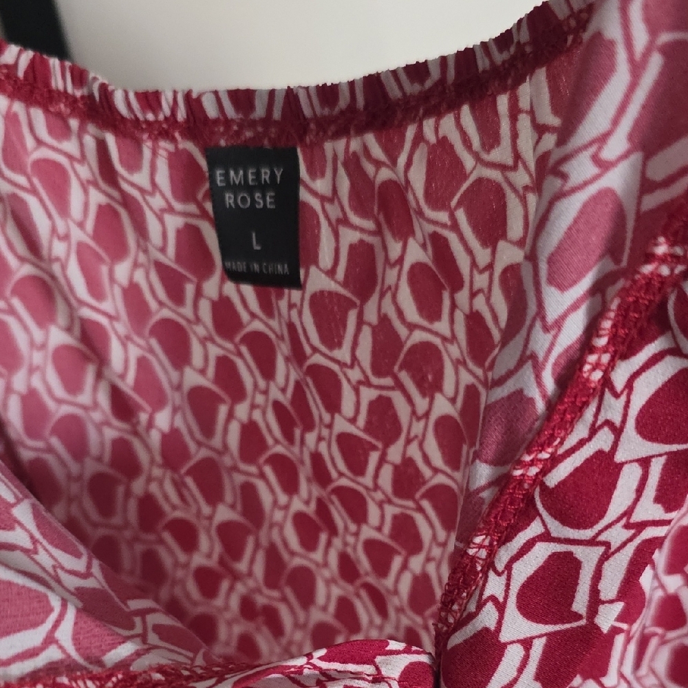 💚5/$20💚 Emery Rose Light Dress - Picture 2 of 3